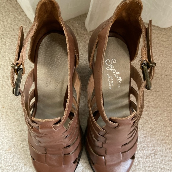 Seychelles Brown Heeled Booties - Picture 5 of 6